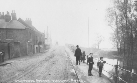 A misty Highbridge Street